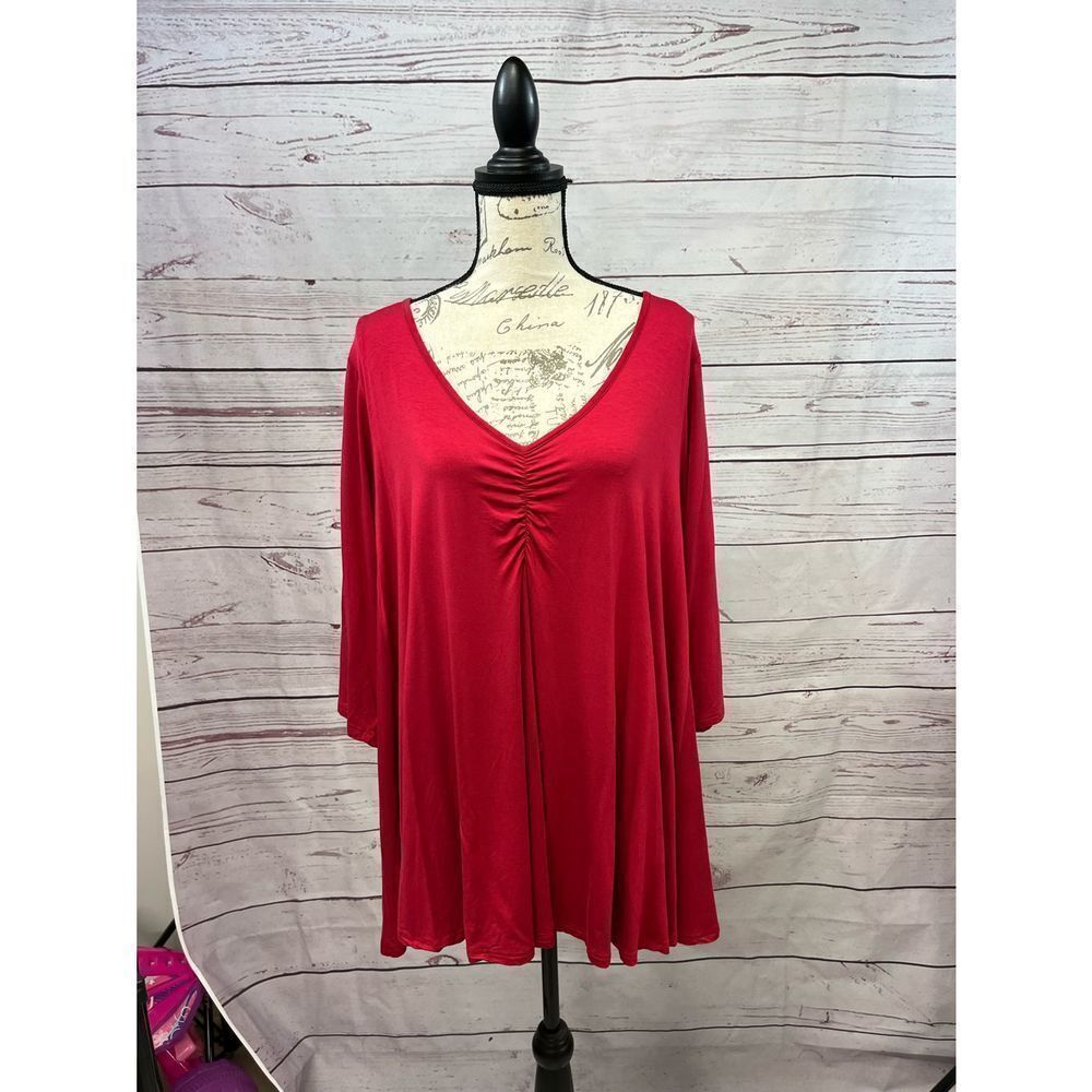 Zennilo Red V-Neck Ruched Front 3/4 Sleeve Flowy Tunic Top Plus Size 2X‎